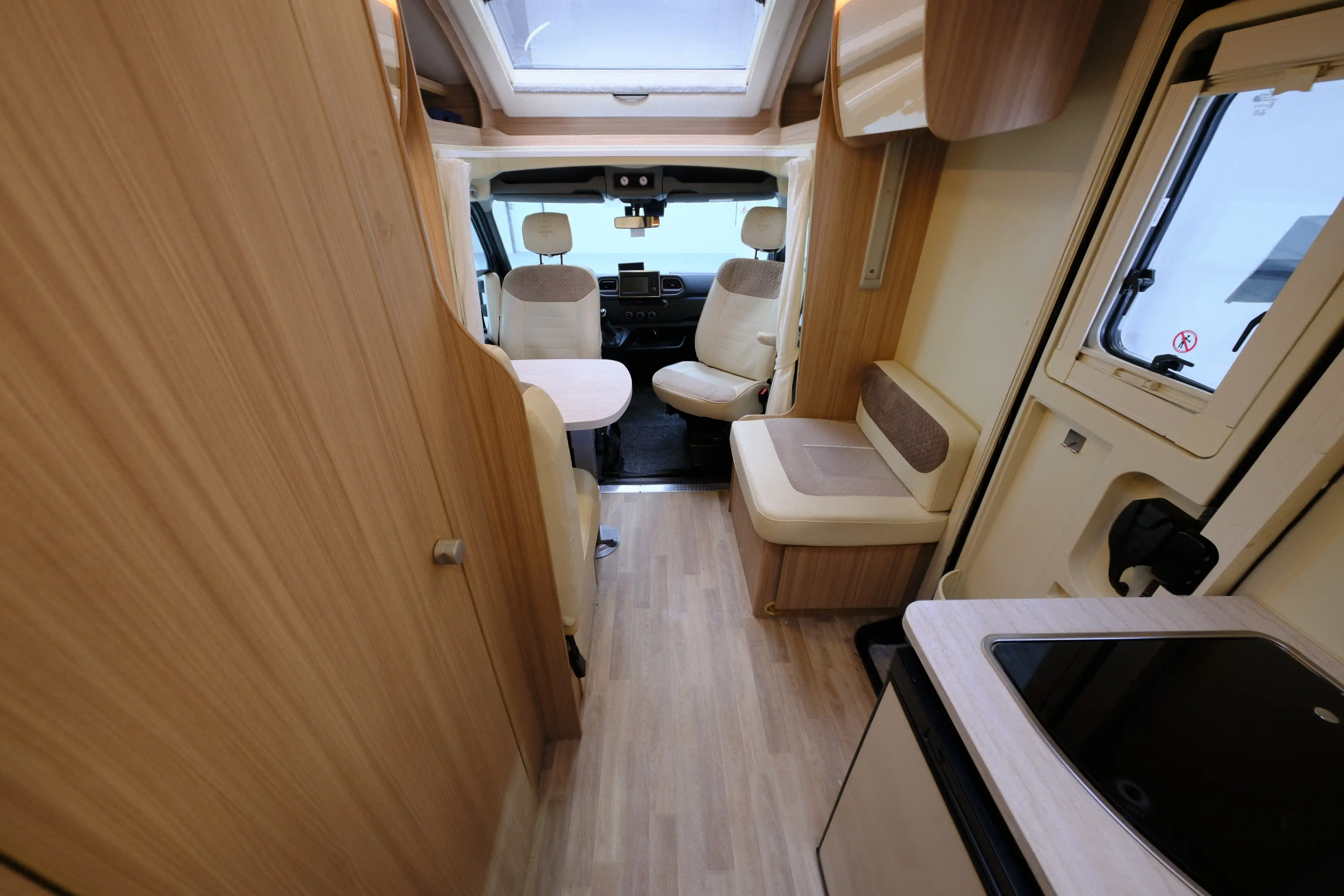 AHORN Camp 690 Plus-New Face Edition